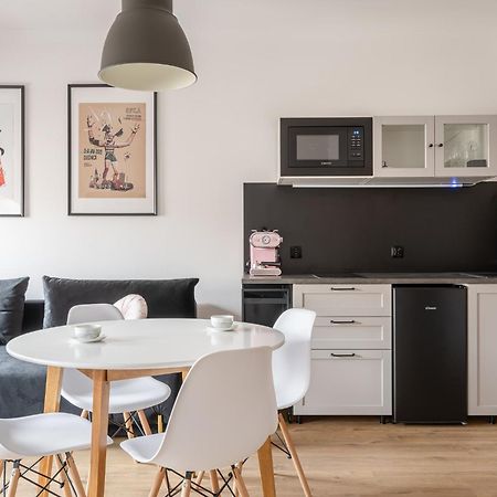 Rentplanet - Apartamenty Cybulskiego II 브로츠와프 외부 사진