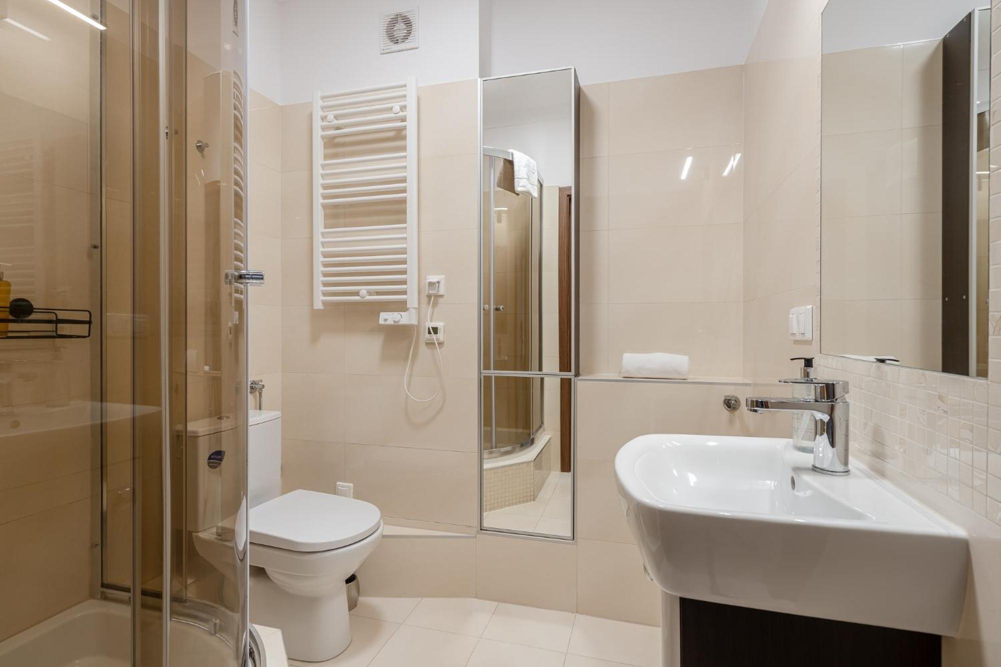 Rentplanet - Apartamenty Cybulskiego II 브로츠와프 외부 사진