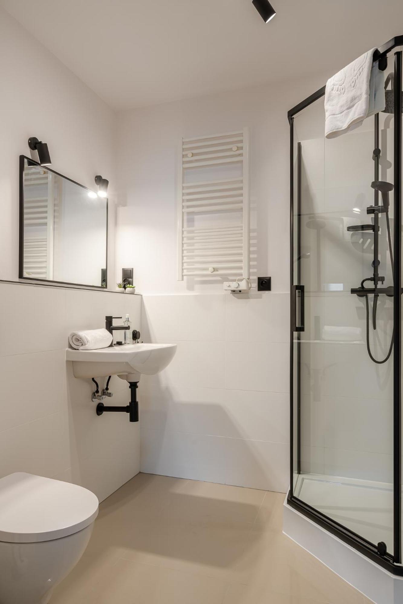 Rentplanet - Apartamenty Cybulskiego II 브로츠와프 외부 사진