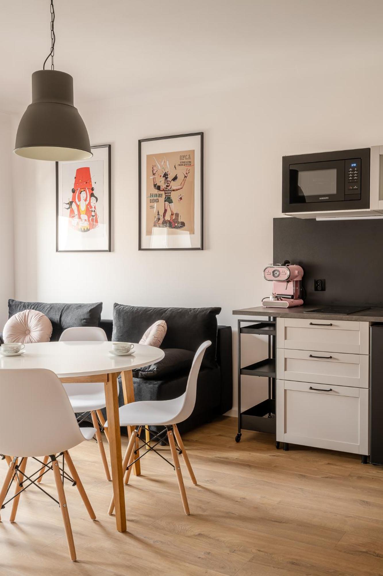 Rentplanet - Apartamenty Cybulskiego II 브로츠와프 외부 사진